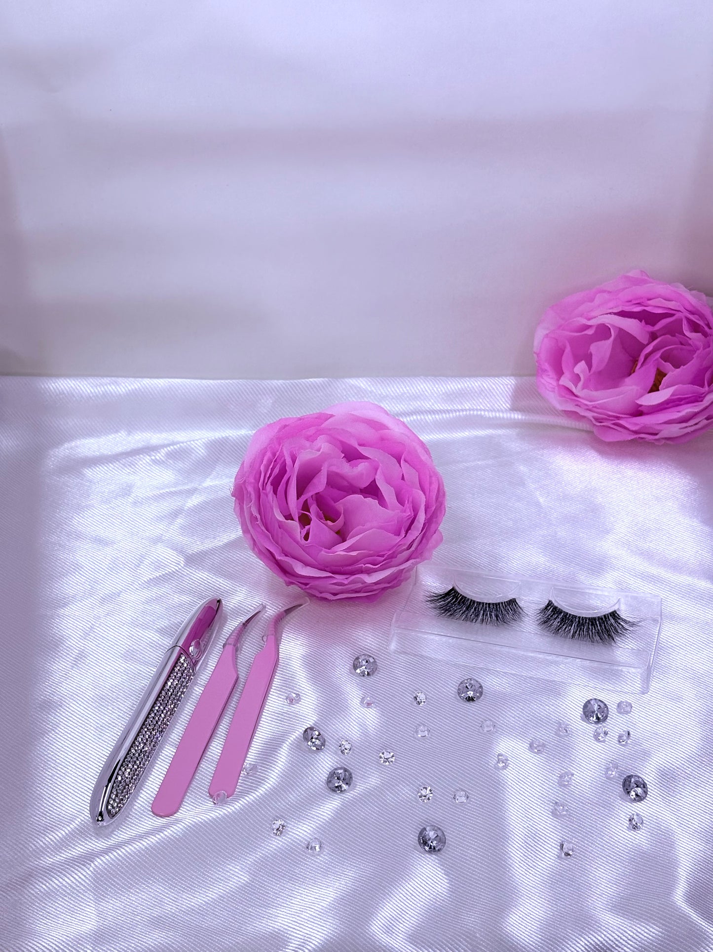 100% MINK EYE LASHES " LUXE LENGTHS "