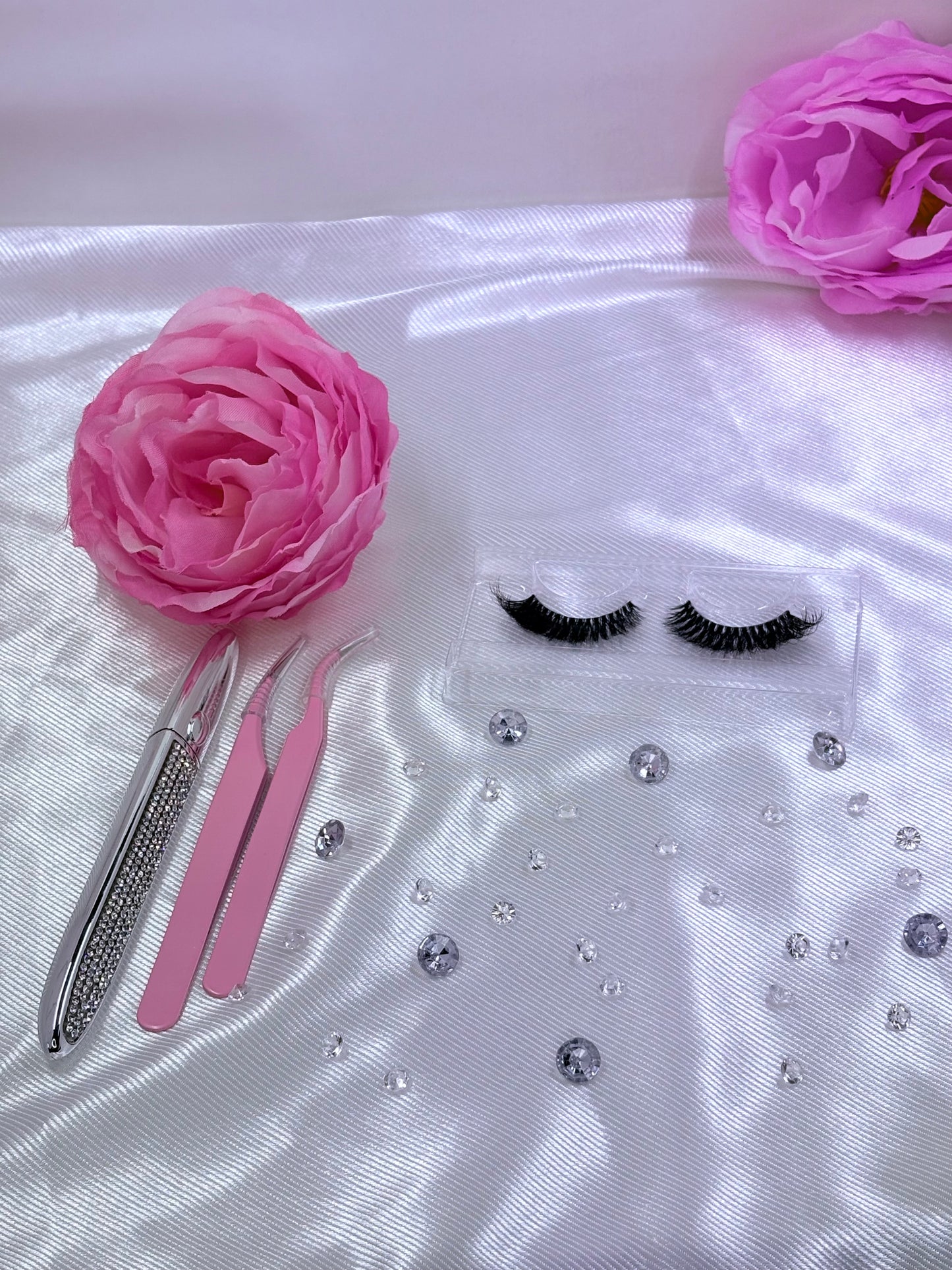 100% Mink lashes " BADDIE BLINK "