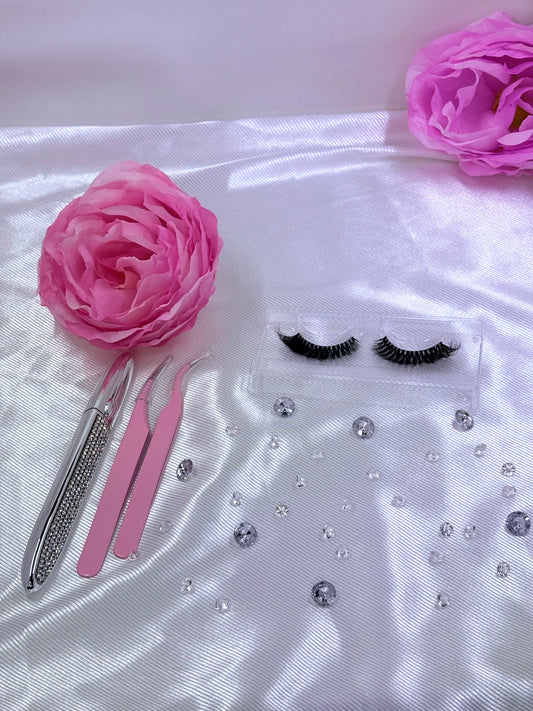 100% Mink lashes " BADDIE BLINK "